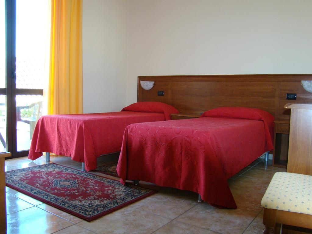 Hotel Ristorante111 Villapiana Habitación foto